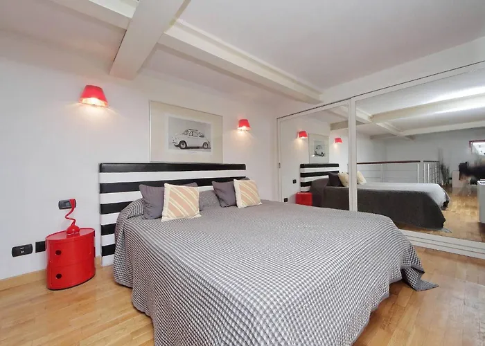 Historic Center Colosseum 2br 2ba Metro *